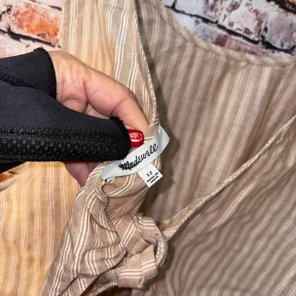 Madewell Refined Linen Top with Open back in rust and white stripe Size 12 - Picture 8 of 15
